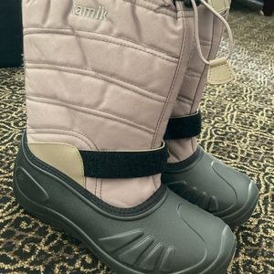 Kamik Snow boots